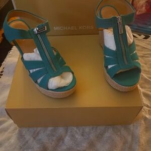 Michael Michael Kors Berkeley wedges canvas shoes in Tile Blue Size 6 New! zips